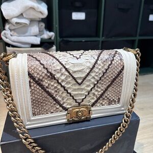 Chic Cream and Brown Chain Shoulder Bag